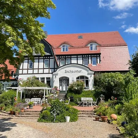 Sachsenhof Kunterbunt 아파트 샬베우츠